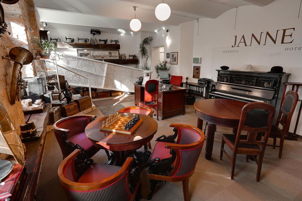 Janne Hotel Riga Ngoại thất bức ảnh