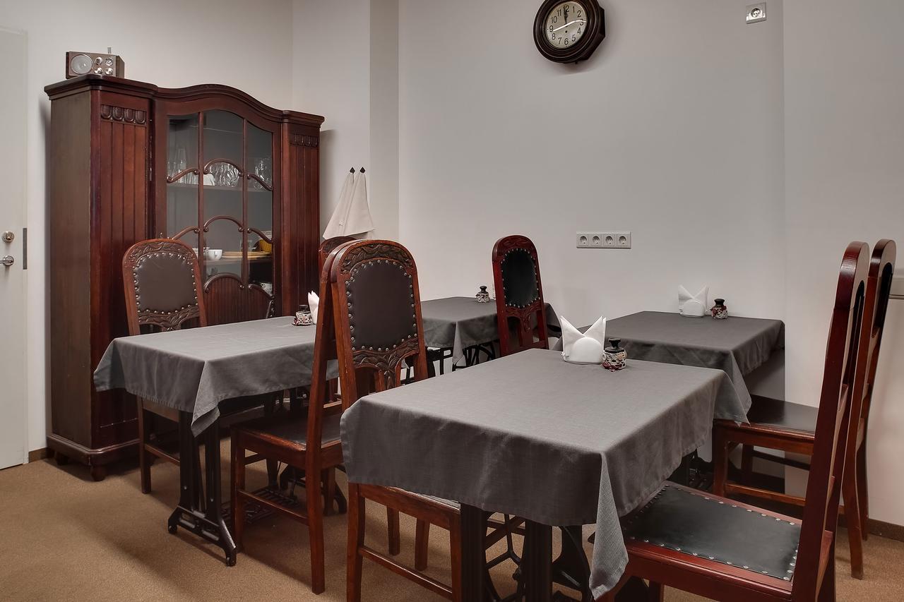 Janne Hotel Riga Ngoại thất bức ảnh