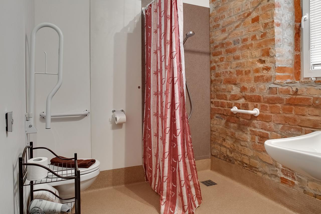 Janne Hotel Riga Ngoại thất bức ảnh
